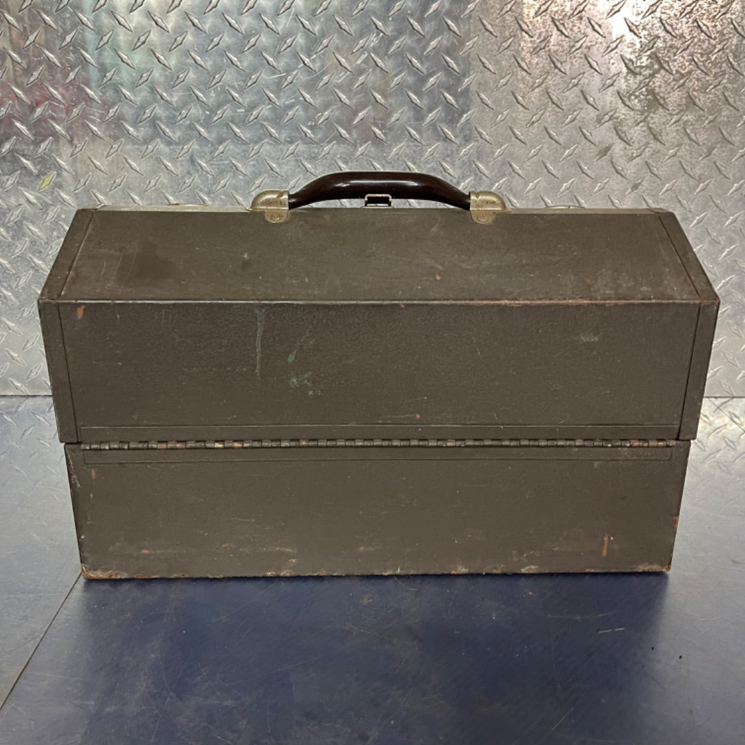 Kennedy Cantilever Tool Box *Vintage*