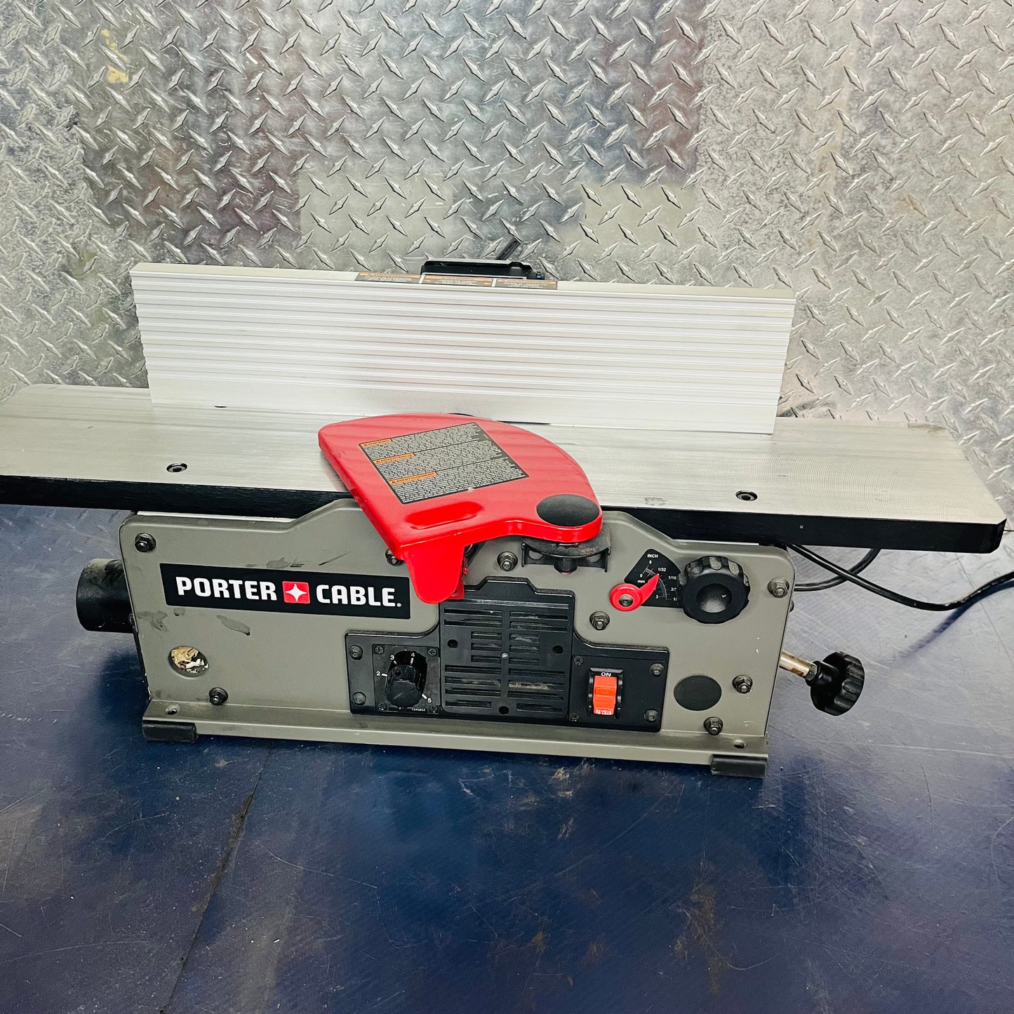 Porter-Cable PC160JT 6-In Variable Speed Bench Jointer – Precision Woodworking Tool