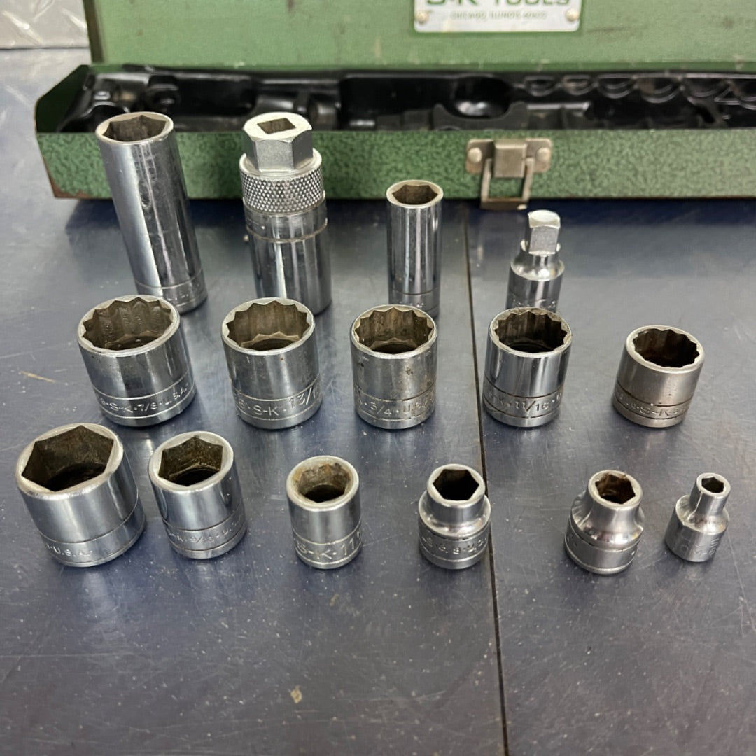 SK Tools S - 14 piece Socket Set with Case - Metric and Standard