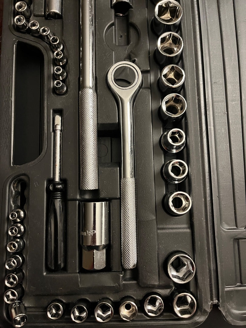 47 Piece Generic Socket Kit - Metric and Standard