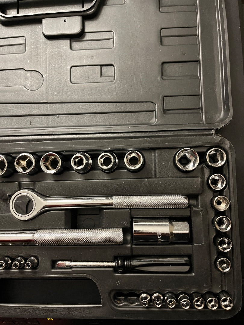 47 Piece Generic Socket Kit - Metric and Standard