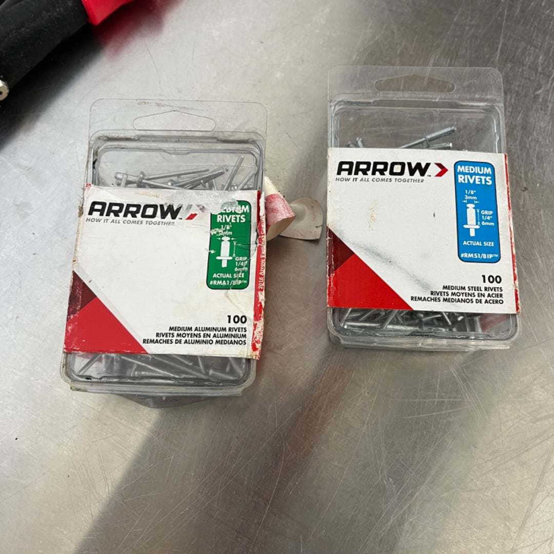 Arrow RH-200 Heavy Duty Riveter Kit – Includes 2 Boxes of Medium Rivets
