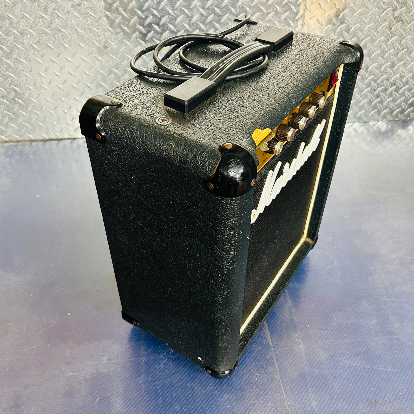 Marshall Lead 12 (Model 5005) Combo Amp – Iconic Plexi Tone in a Compact Package