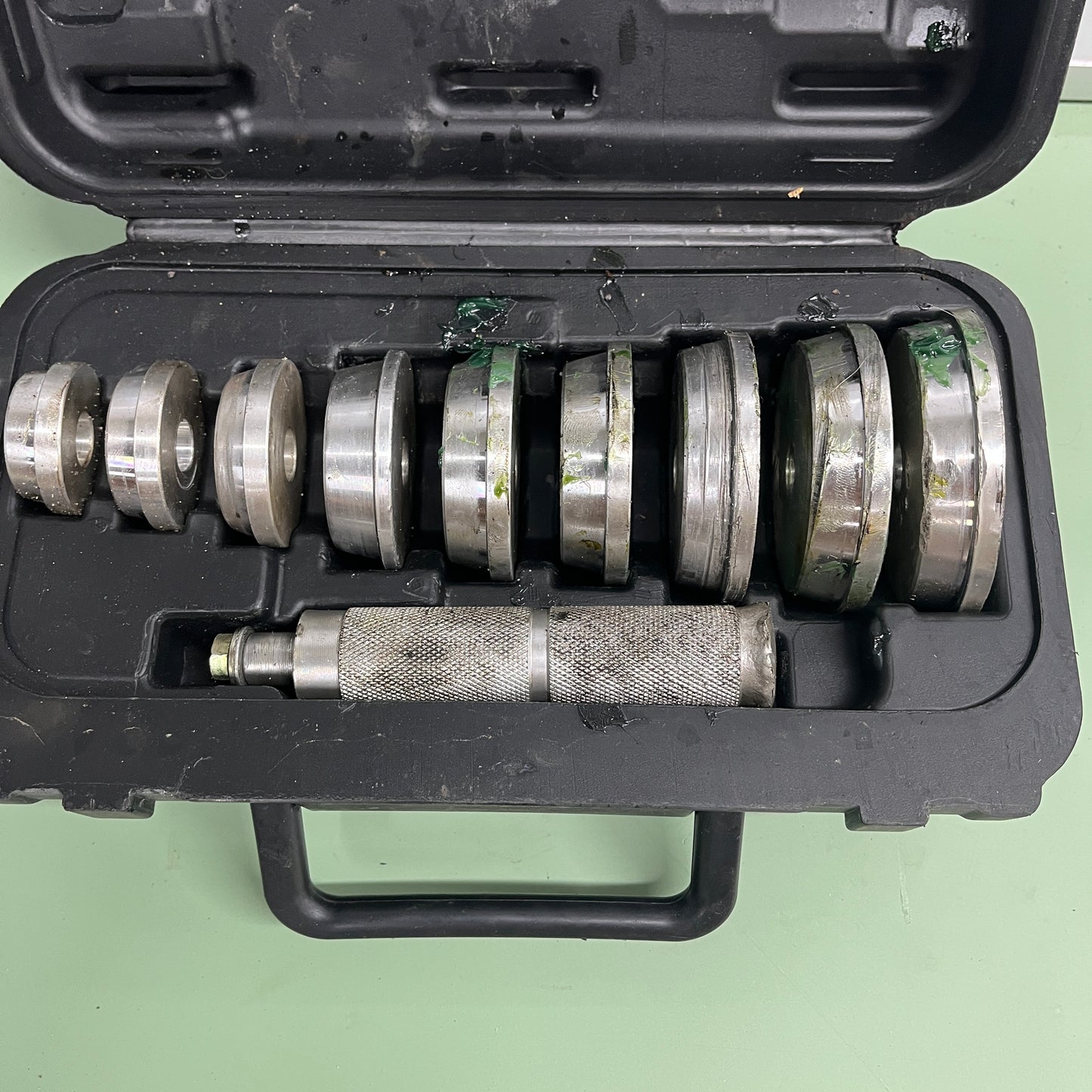 Maddox MD10‑1 Bearing Race & Seal Driver Set – 10‑Piece Automotive Tool Kit - Used