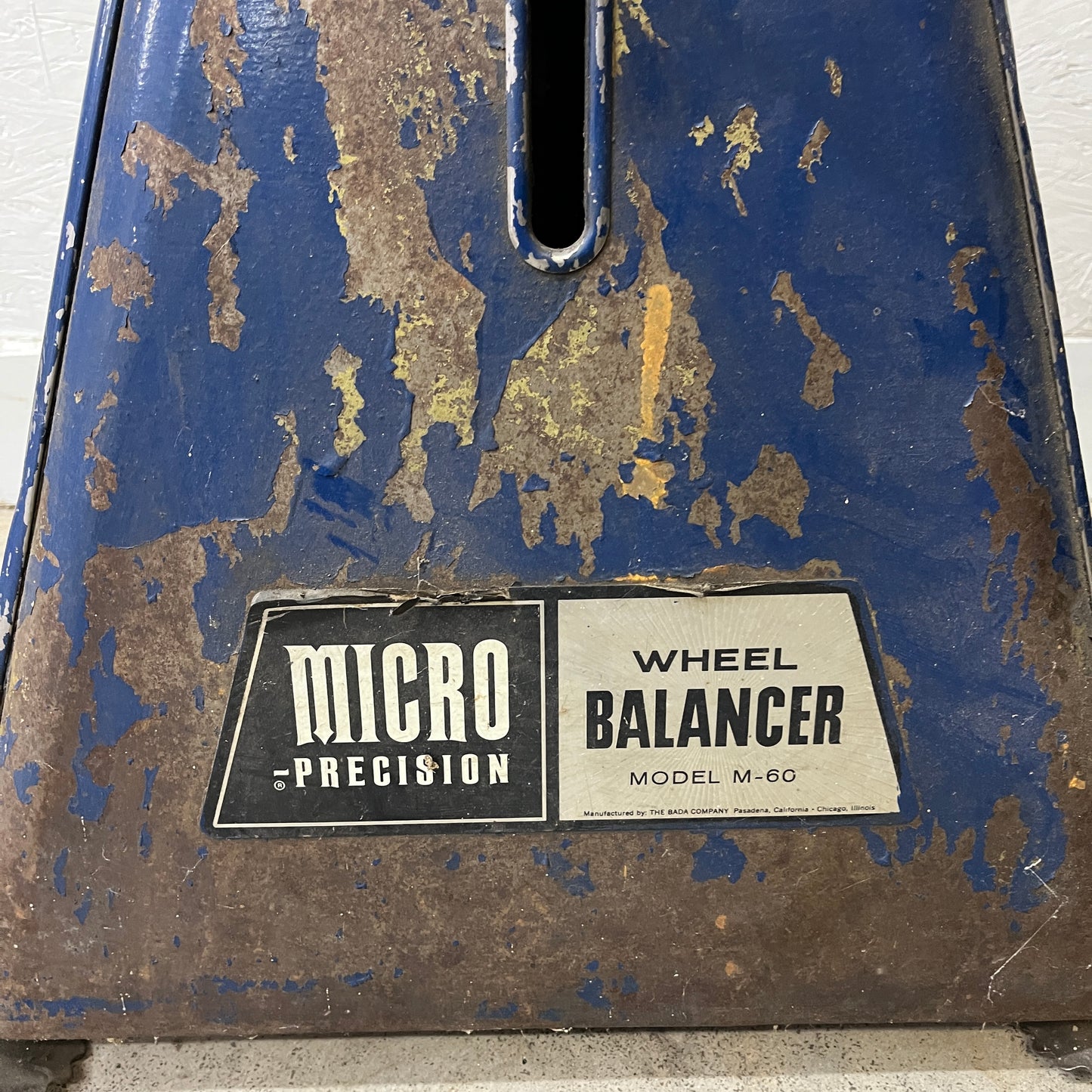Micro-Precision Wheel Balancer Model M-60 – Vintage Manual Tire Balancer