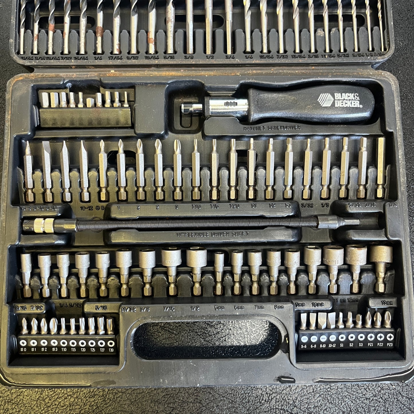 BLACK+DECKER 109-Piece Combination Drill and Screwdriver Bit \£Set