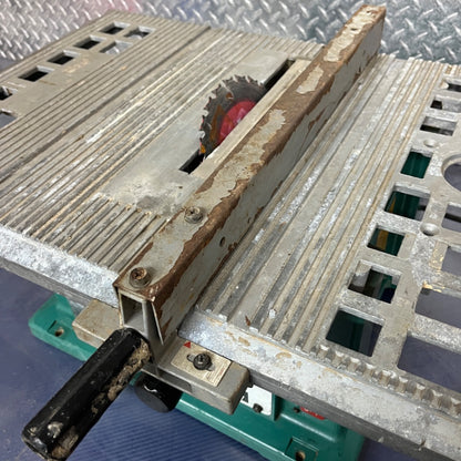 Makita 2708 Table Saw
