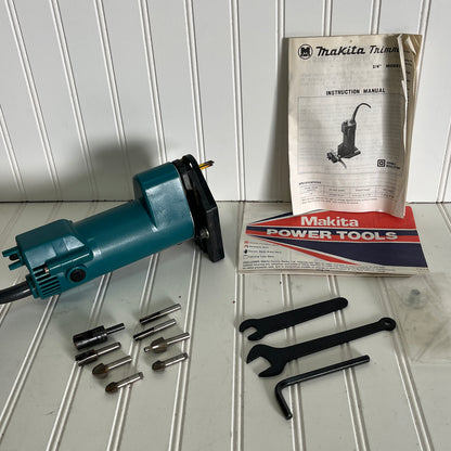 Makita 3705 Laminate Trimmer Router – Precision Cutting in a Compact, Lightweight Design