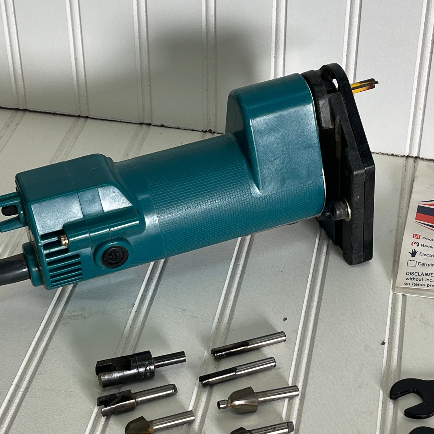 Makita 3705 Laminate Trimmer Router – Precision Cutting in a Compact, Lightweight Design