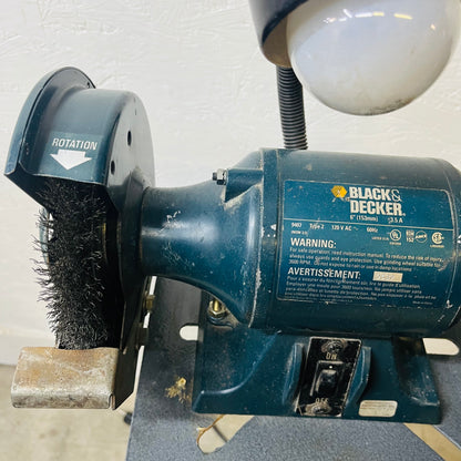 BLACK + DECKER 6″ Bench Grinder (w/ Flex Light and Shield)