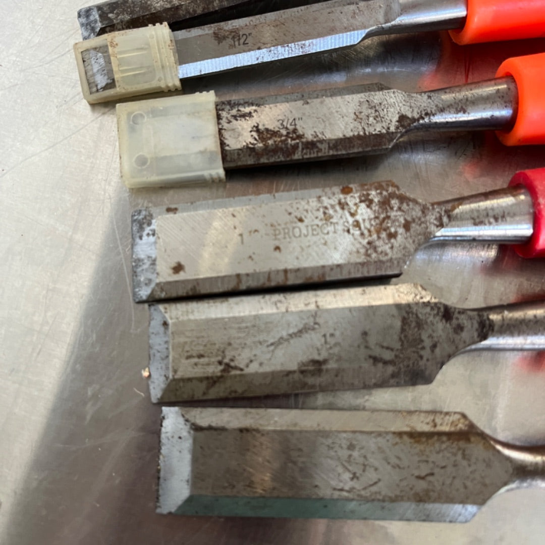 7-Piece Wood Chisel Set – Generic Assortment in 1", 3/4", and 1/2" Sizes