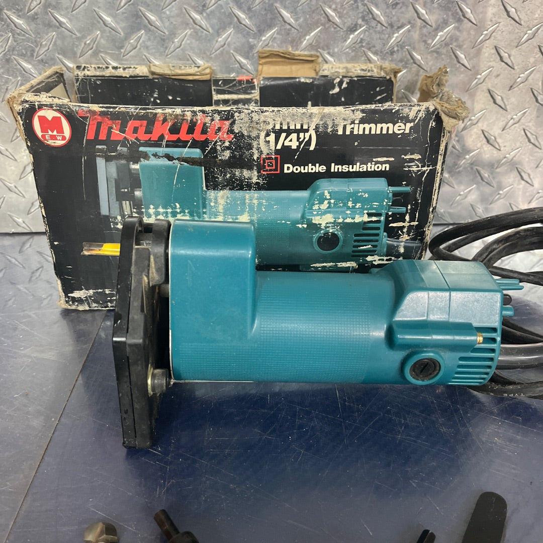 Makita 3705 Laminate Trimmer Router – Precision Cutting in a Compact, Lightweight Design