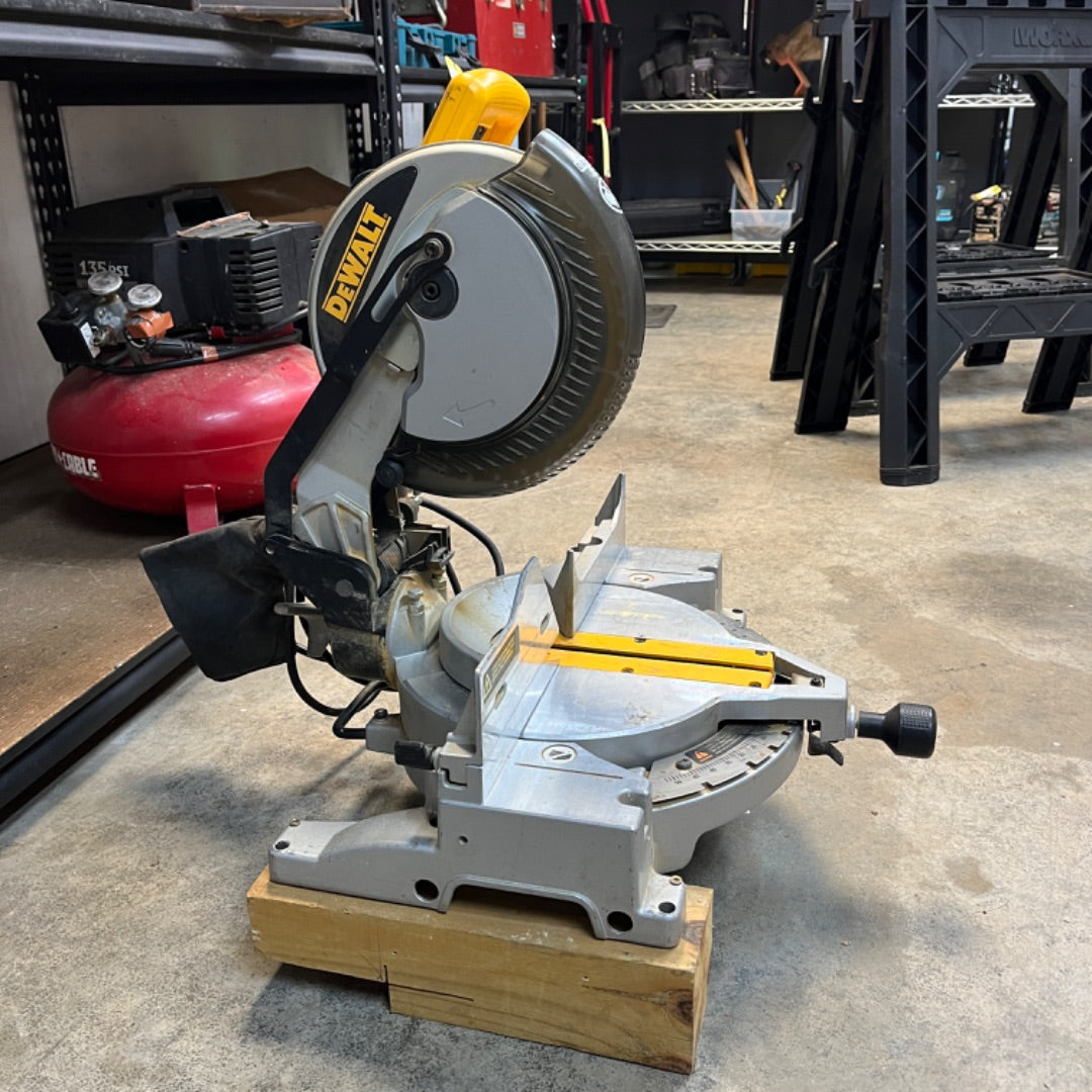 DeWalt DW703 10-Inch Compound Miter Saw – Precision Cutting Power Tool