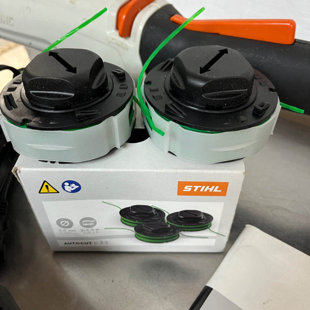 Stihl FSA 57 Battery Trimmer Kit – Includes Charger & 2 AK10 Batteries | Lightweight Cordless Weed Eater