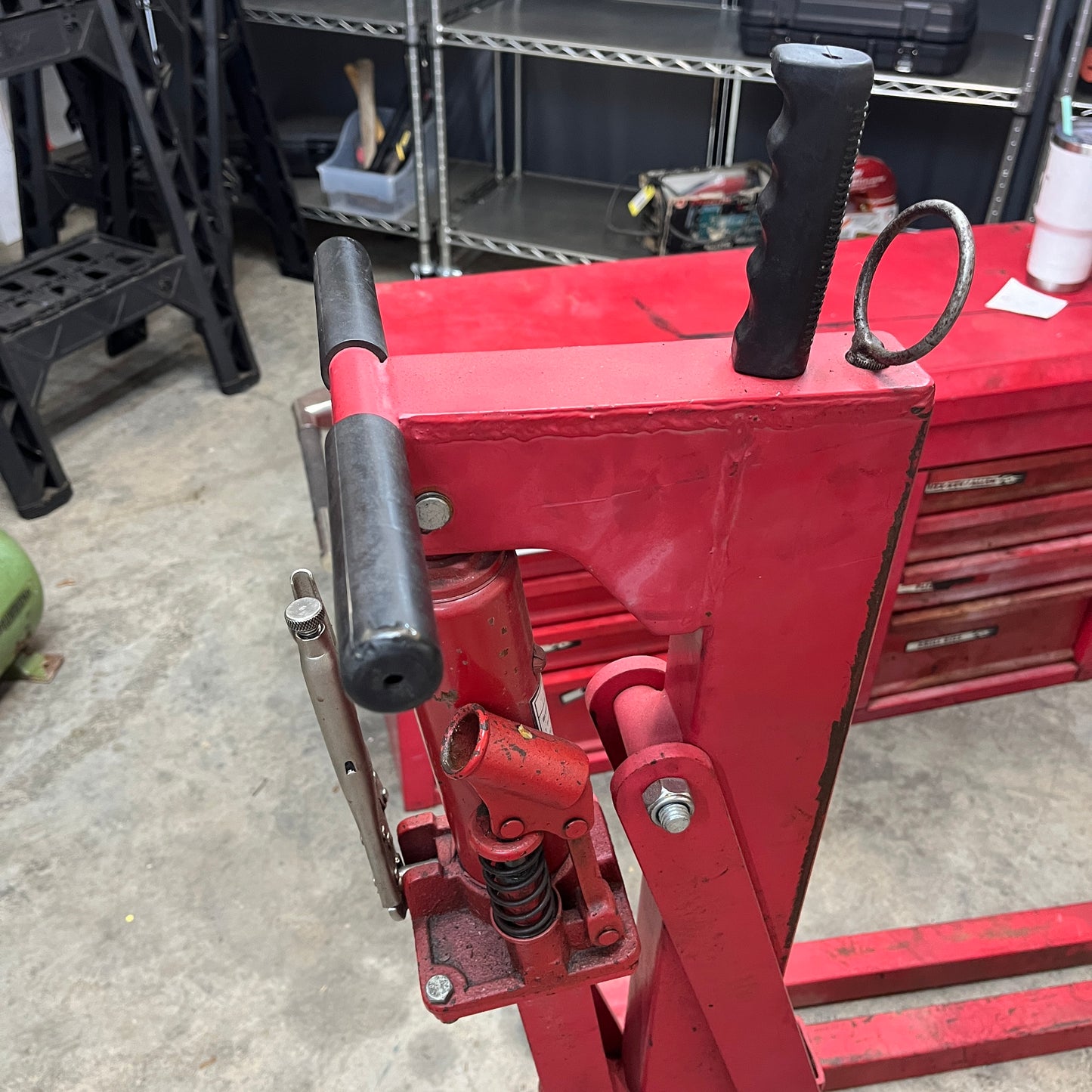 High Position Motorcycle Lift – Heavy-Duty Hydraulic Shop Stand (Used)